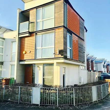Rylance Luxury Apartment