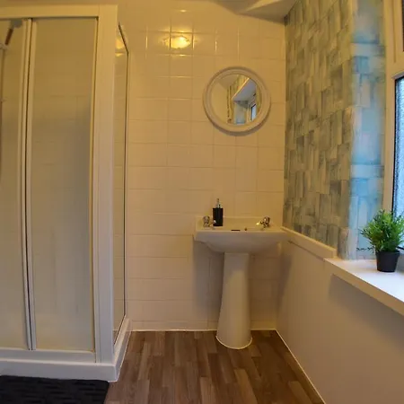 Sandy House * Manchester