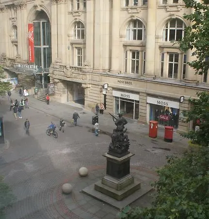アパートホテル St Anns Square マンチェスター