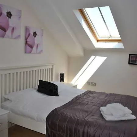 Dreamhouse Centre Hotel