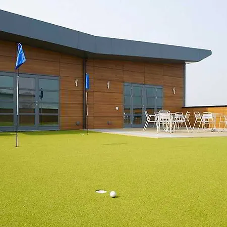 - Park, An Ihg 4* Manchester