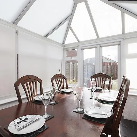 My-places Abbotsfield Court Townhouse