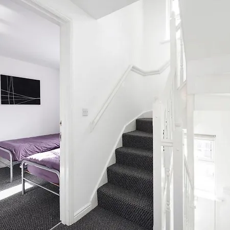 Apartment My-places Abbotsfield Court Townhouse Manchester