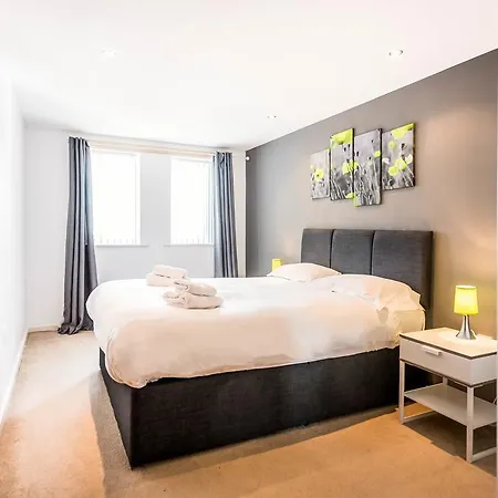 Apartment Inspired - Exchange Quay *