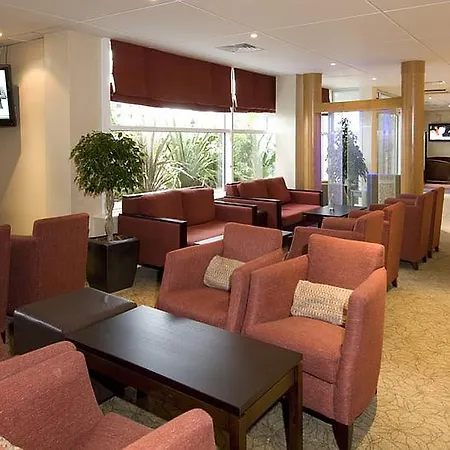 Premier Airport Runger Lane South 3*