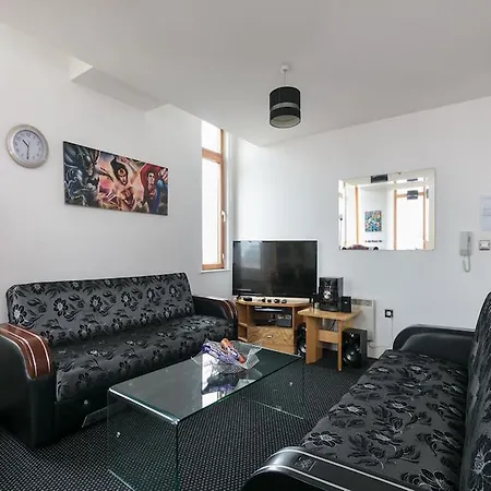 Centre With Panoramic View Manchester