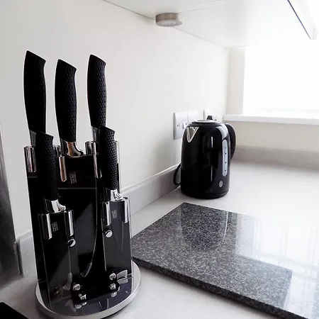 Expressbnb - Large Close To City Centre & Media City Apartment *