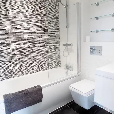 Expressbnb - Large Close To City Centre & Media City * Manchester