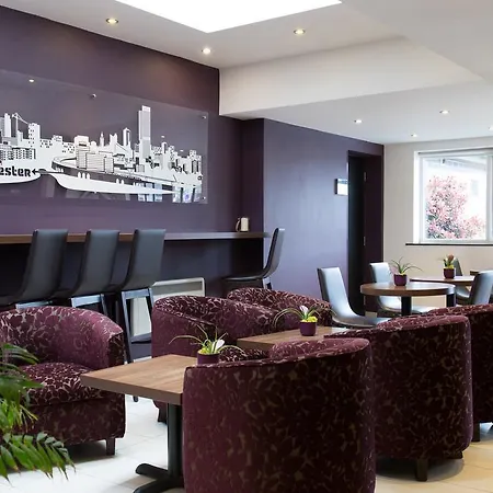 Hello 3* Swinton (Greater Manchester)