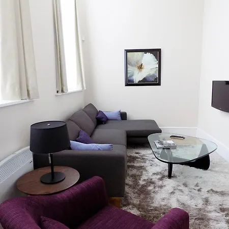 Expressbnb - Large Close To City Centre & Media City Apartment *
