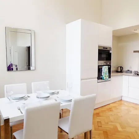 Expressbnb - Large Close To City Centre & Media City Apartment Manchester