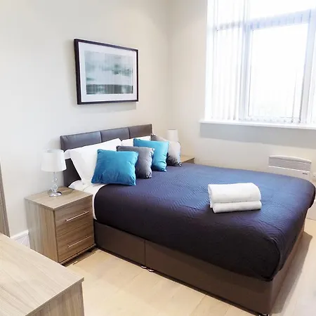 Expressbnb - Large Close To City Centre & Media City Apartment *