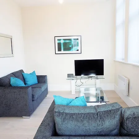 Expressbnb - Large Close To City Centre & Media City Manchester