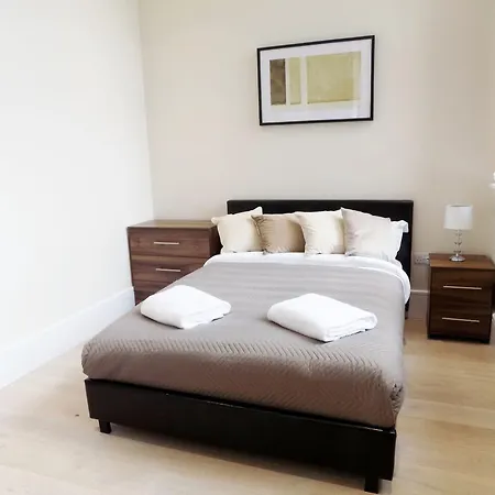 Expressbnb - Large Close To City Centre & Media City *
