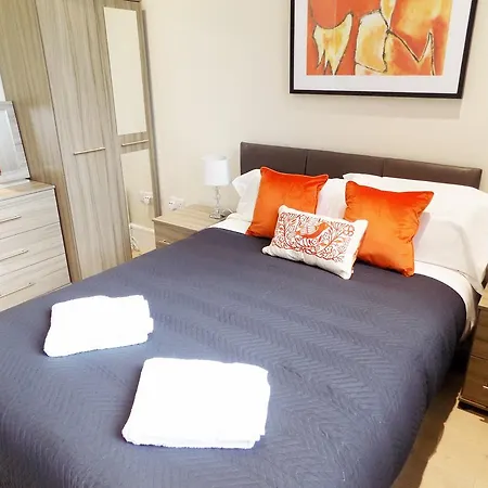 Expressbnb - Large Close To City Centre & Media City *