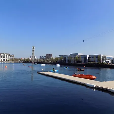Expressbnb - Large Close To City Centre & Media City *