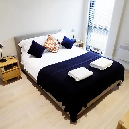 Expressbnb - Large Close To City Centre & Media City Apartment Manchester