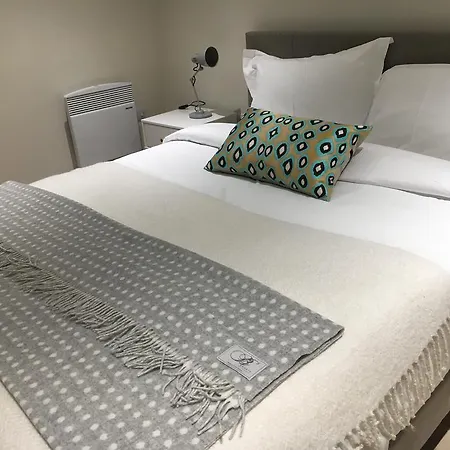 Expressbnb - Large Close To City Centre & Media City Apartment *