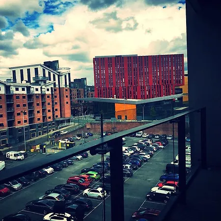 Daire Deansgate Locks Special *