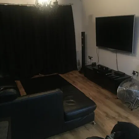 Manchester Apartment *