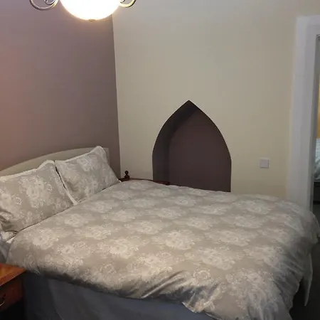 The Milverton 3* Manchester