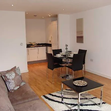 Premier Manchester Salford Quays 酒店 索尔福德