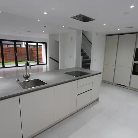 Modern 5 Bed Town House Apartmán Manchester