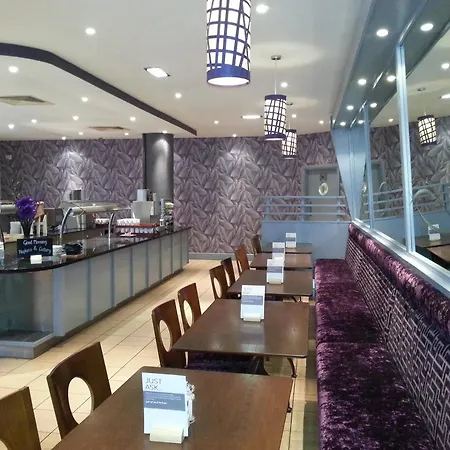 Leonardo - Formerly Jurys 4* Манчестер