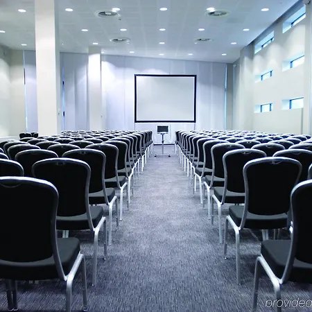 Crowne Plaza Centre By Ihg Hotel 4*