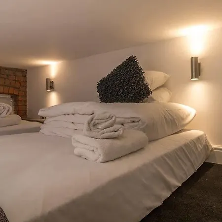 Arena Aparthotel