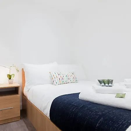 Апартаменты Fully Serviced Studio *