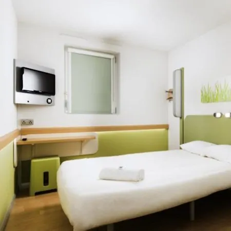 Ibis Budget Salford Quays Hotel 2*