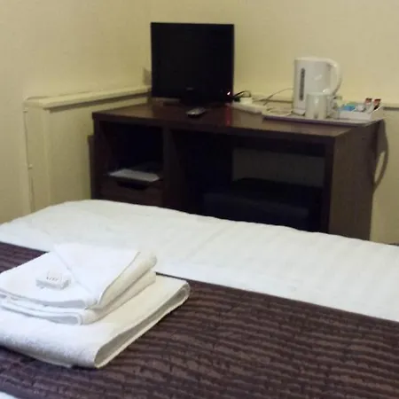 Mount 3* Denton (Tameside)