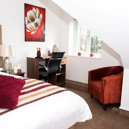 Trivelles Mayfair,stockport Hotel 3*