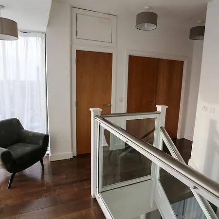 Aparthotel Church Street By Supercity 4*