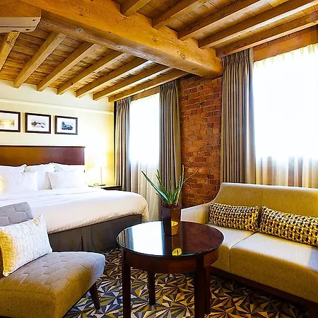 Marriott Victoria & 4* Manchester