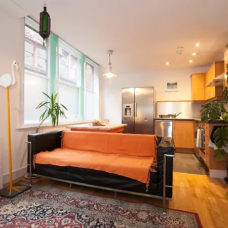 Unique 2 Bed Apartment In Northern Quarter Manchester