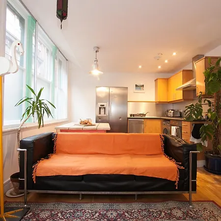 Unique 2 Bed Apartment In Northern Quarter Manchester