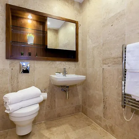 Modern 1 Bedroom