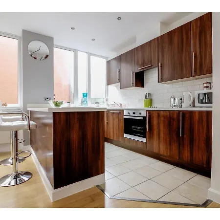 Spacious Flat For 4 In Northern Quarter Манчестер