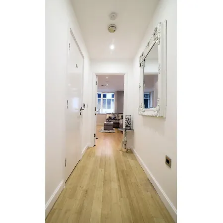 Spacious Flat For 4 In Northern Quarter Апартаменты *