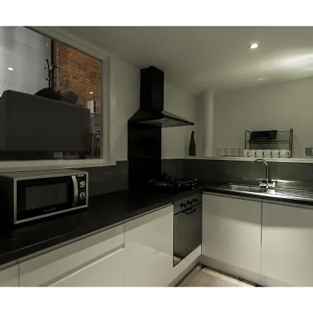 Stylish 2-bedroom Flat In Central Manchester