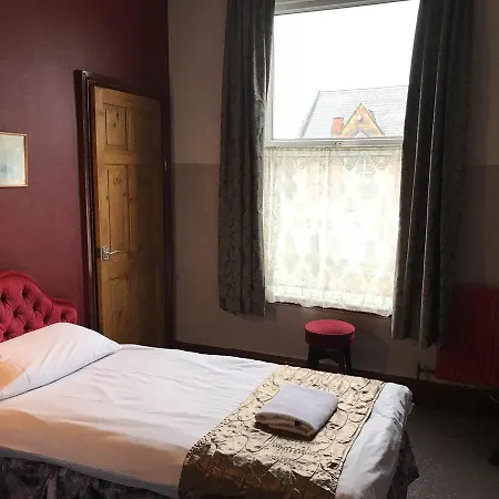 Elton Bank Manchester