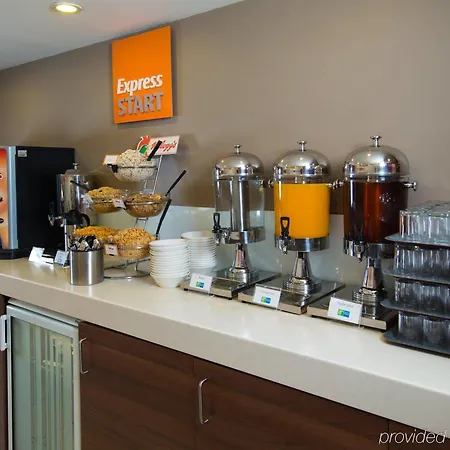 Hotel Express - Salford Quays By Ihg