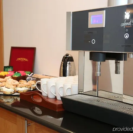 Отель Leonardo - Formerly Jurys