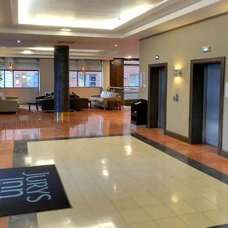 Leonardo 4* Mánchester