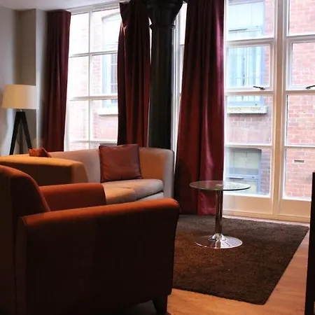 High Street Townhouse Aparthotel