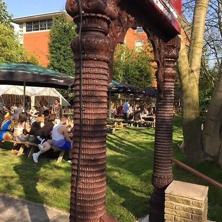 The Milverton 3* Manchester