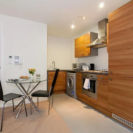 ​ Fantastic 1 Bedroom 5 Mins Walk From Centre דירה מנצ'סטר