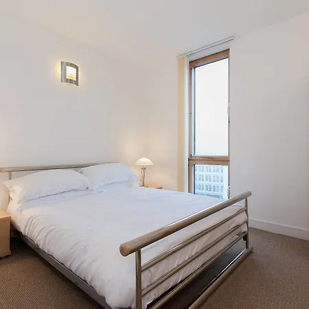 Modern 2br Flat In Lägenhet